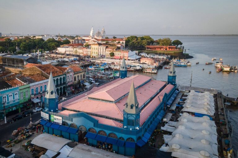 coleta-de-esgoto-no-mercado-ver-o-peso,-em-belem,-foi-inaugurada-sem-ligacao-de-casas-a-rede