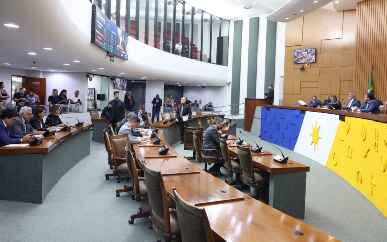 deputados-aprovam-revisao-geral-da-remuneracao-dos-servidores-do-poder-judiciario