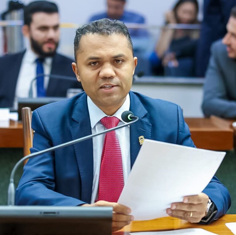 PCCR da Educação: Moisemar Marinho comemora aprovação com voto favorável em todas as etapas pccr-da-educacao:-moisemar-marinho-comemora-aprovacao-com-voto-favoravel-em-todas-as-etapas