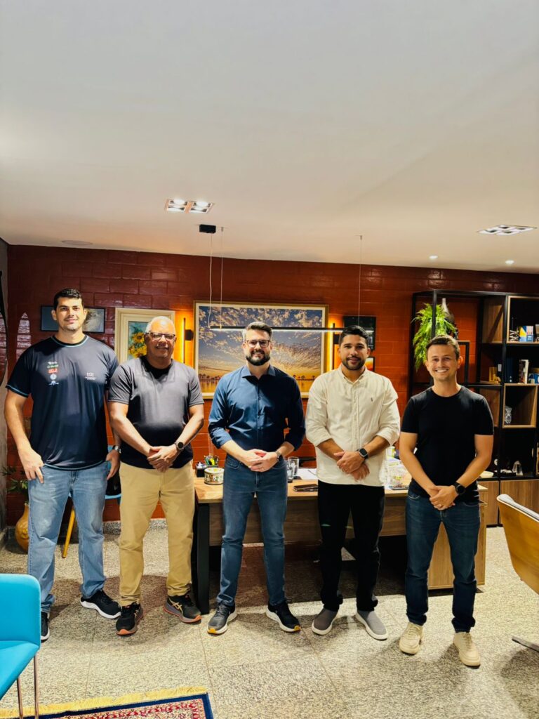 mantoan-apoia-corrida-contra-o-cancer,-que-une-esporte-e-solidariedade