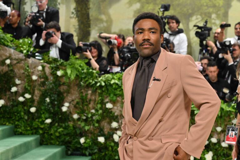 donald-glover-diz-ter-sofrido-um-avc-durante-turne-mundial-de-childish-gambino