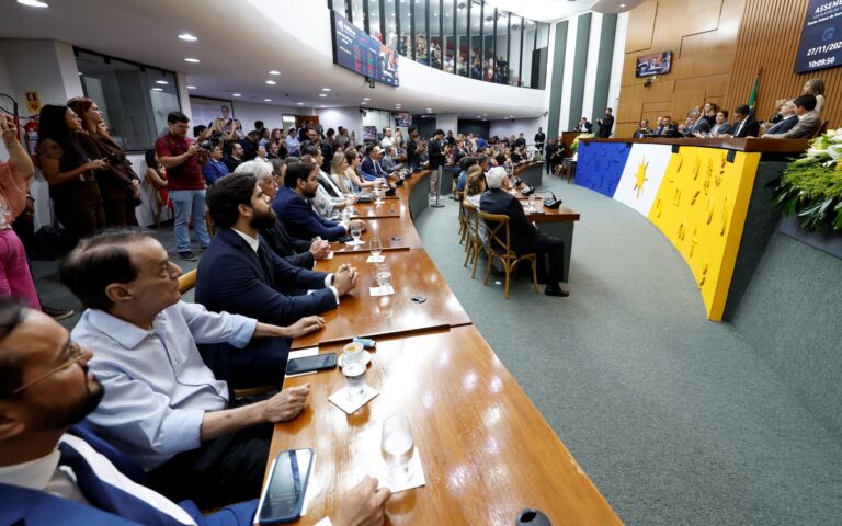 personalidades-recebem-titulos-de-cidadao-tocantinense-e-cidadao-benemerito