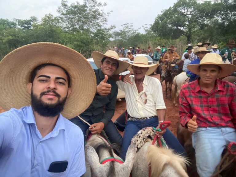 produtores-rurais-realizam-a-primeira-tropeada-entre-amigos
