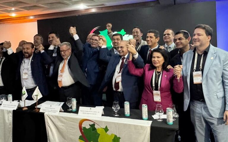 valdemar-junior-e-nilton-franco-sao-eleitos-para-a-mesa-diretora-do-parlamento-amazonico