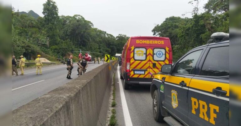 Cabo da PM morre após colisão com caminhão na BR-277, no litoral do PR cabo-da-pm-morre-apos-colisao-com-caminhao-na-br-277,-no-litoral-do-pr