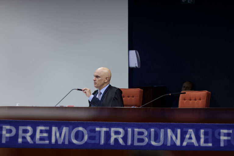 stf-condena-homem-que-sentou-na-cadeira-de-moraes-a-14-anos-de-prisao