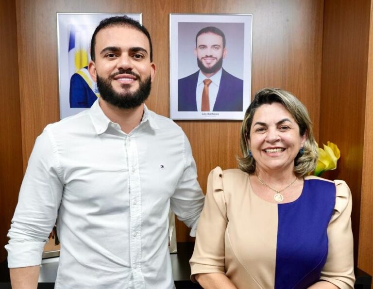 leo-barbosa-cumpre-compromisso-firmado-com-guarai-e-municipio-recebe-r$-450-mil-para-pavimentacao