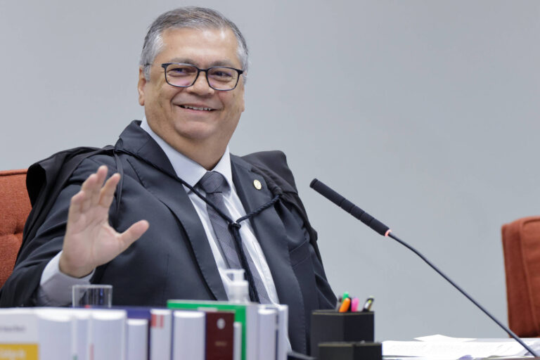 stf-precisa-apoiar-dino-para-transparencia-de-emendas