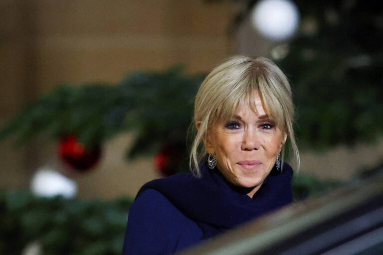 dez-pessoas-sao-condenadas-por-cyberbullying-contra-a-primeira-dama-da-franca,-brigitte-macron