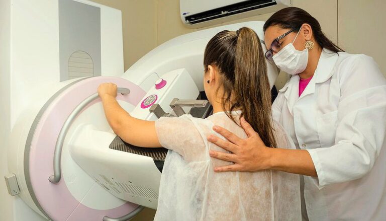 lei-proposta-por-claudia-lelis-fortalece-prevencao-ao-cancer-de-mama-no-tocantins