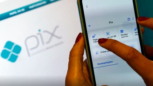 Receita Federal volta a negar taxação do Pix e alerta para golpes receita-federal-volta-a-negar-taxacao-do-pix-e-alerta-para-golpes
