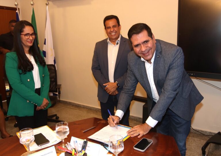 Marcus Marcelo toma posse como membro do Conselho Estadual de Educação do Tocantins marcus-marcelo-toma-posse-como-membro-do-conselho-estadual-de-educacao-do-tocantins