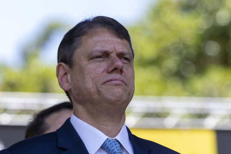 governo-tarcisio-incomoda-aliados-ao-represar-repasse-para-prefeituras-paulistas