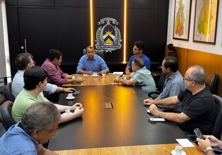 Marcus Marcelo se reúne com membros de laticínios e levará demandas ao Governo do Estado marcus-marcelo-se-reune-com-membros-de-laticinios-e-levara-demandas-ao-governo-do-estado