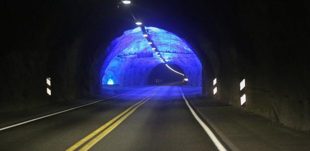 20 minutos sem ver a luz: como é o túnel rodoviário mais longo do mundo 20-minutos-sem-ver-a-luz:-como-e-o-tunel-rodoviario-mais-longo-do-mundo