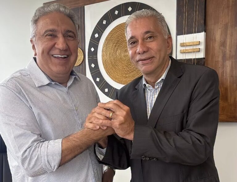 amastha-elogia-recuo-de-wanderlei-em-tarifa-da-brk-e-retira-pedidos-de-impeachment