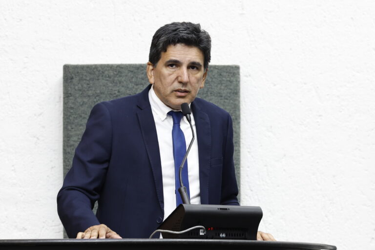 geo-cobra-chamamento-de-concursados-da-seduc-e-afirma:-“o-tocantins-nao-e-um-curral-eleitoral”