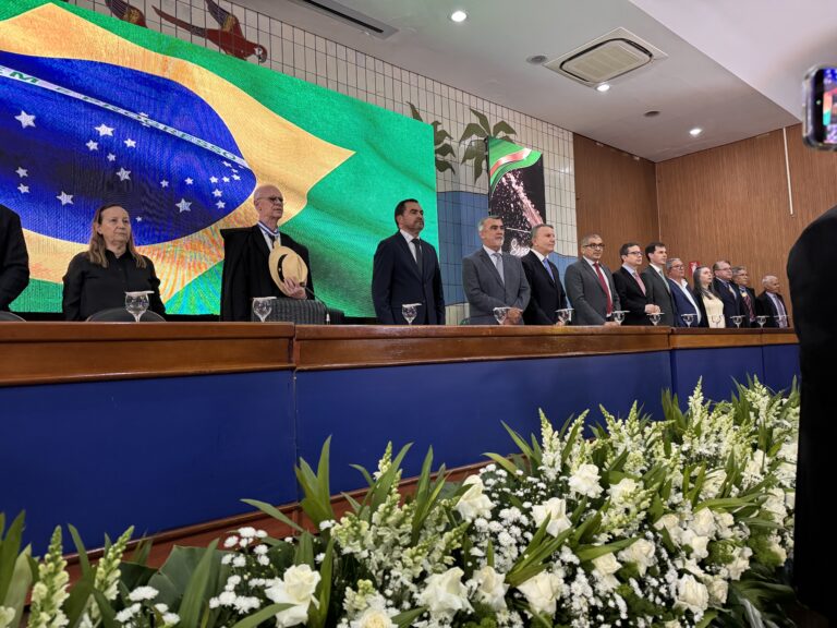 Presidente Amélio Cayres celebra 37 anos de criação do Tribunal de Contas do Tocantins presidente-amelio-cayres-celebra-37-anos-de-criacao-do-tribunal-de-contas-do-tocantins