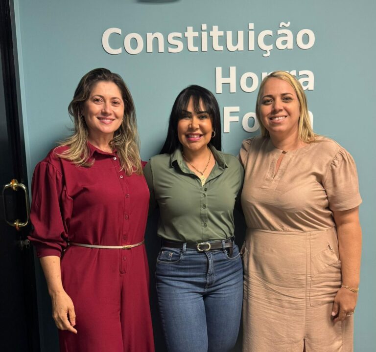 Janad Valcari recebe prefeita de Itaporã para tratar de demandas e recursos para o município janad-valcari-recebe-prefeita-de-itapora-para-tratar-de-demandas-e-recursos-para-o-municipio