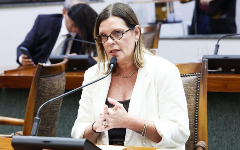 aleto-aprova-urgencia-em-pedido-de-claudia-lelis-para-reforco-policial-em-palmas