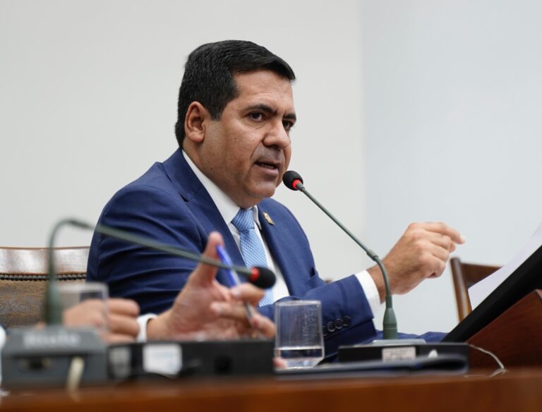 em-semanas-marcadas-por-feminicidios,-lei-de-marcus-marcelo-divulga-rede-de-protecao-a-vitimas