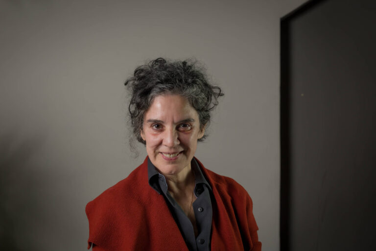 museu-do-ipiranga-exibe-pre-estreia-de-filme-de-tata-amaral-sobre-apagamento-feminino