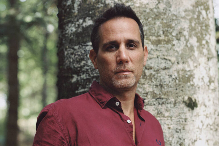 Pedro Cesarino revê as estruturas de poder na Amazônia em livro pedro-cesarino-reve-as-estruturas-de-poder-na-amazonia-em-livro