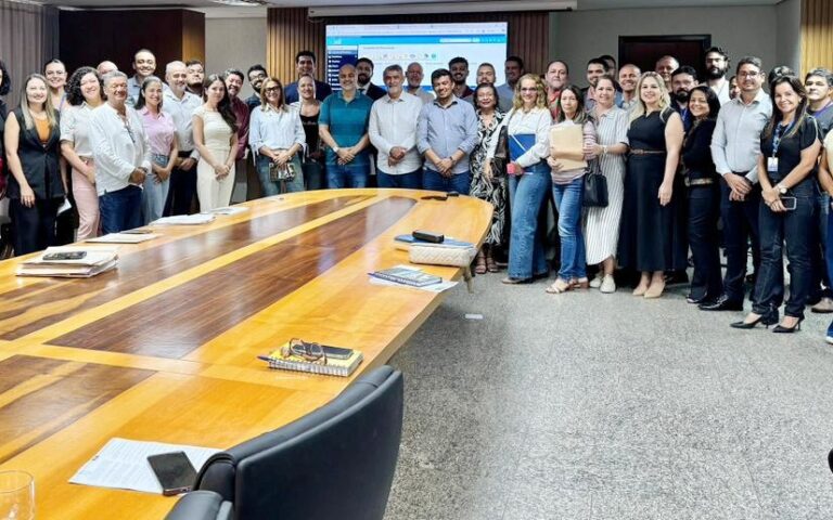 Reunião discute etapas de implantação do novo sistema eletrônico da Aleto reuniao-discute-etapas-de-implantacao-do-novo-sistema-eletronico-da-aleto