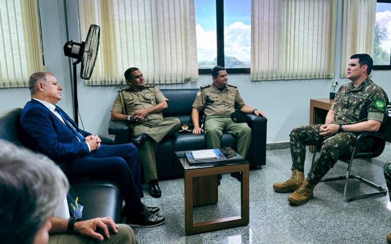 Aleto e Exército formulam parceria para treinamento de servidores aleto-e-exercito-formulam-parceria-para-treinamento-de-servidores