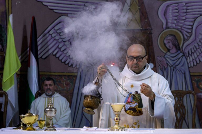 ‘Imagine 6% da sua família morta em dois anos’, diz padre da única igreja católica em Gaza ‘imagine-6%-da-sua-familia-morta-em-dois-anos’,-diz-padre-da-unica-igreja-catolica-em-gaza