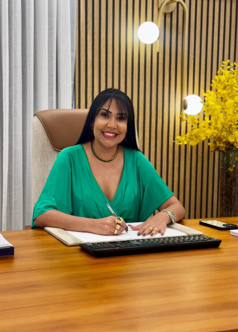 Deputada Janad Valcari defende iluminação no Estádio Idalmir Martins, em Rio Sono deputada-janad-valcari-defende-iluminacao-no-estadio-idalmir-martins,-em-rio-sono