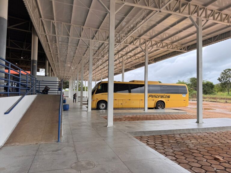 com-apoio-de-vicentinho-junior,-porto-nacional-conclui-recuperacao-da-cobertura-da-rodoviaria