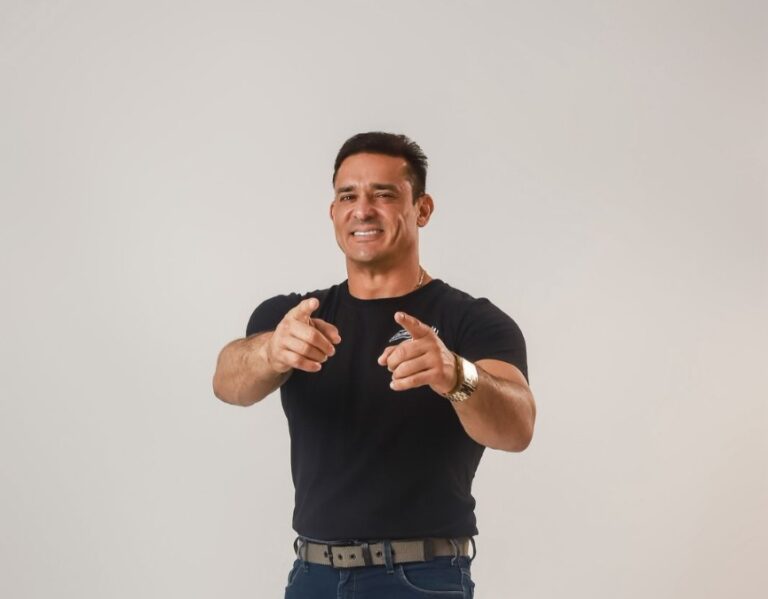 Ex-candidato a vice-governador, Divino Bethania, promete garra e diferença na Câmara Federal ex-candidato-a-vice-governador,-divino-bethania,-promete-garra-e-diferenca-na-camara-federal