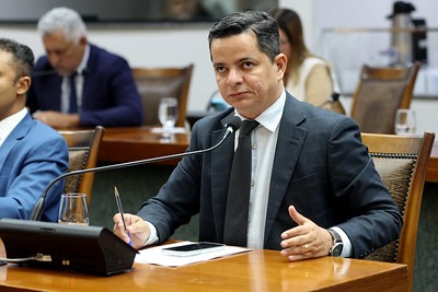 Aprovado PL de Jorge Frederico que garante passagem gratuitas a pacientes com câncer aprovado-pl-de-jorge-frederico-que-garante-passagem-gratuitas-a-pacientes-com-cancer