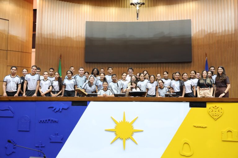 Júnior Geo recebe estudantes de Pedro Afonso em visita guiada à Aleto junior-geo-recebe-estudantes-de-pedro-afonso-em-visita-guiada-a-aleto