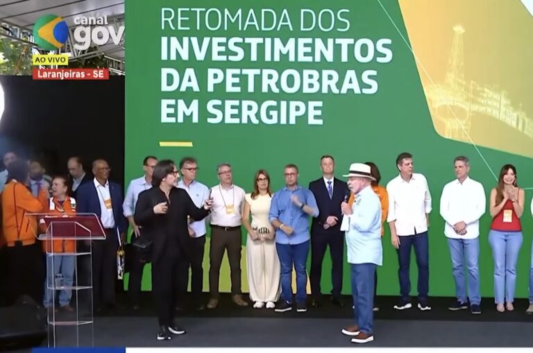 Lula enfrenta Alcolumbre e diz que vai indicar Messias novamente lula-enfrenta-alcolumbre-e-diz-que-vai-indicar-messias-novamente