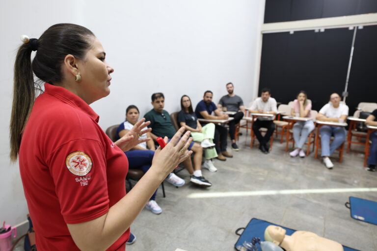 Servidores da área de saúde da Aleto participam de treinamento em atendimento de emergência servidores-da-area-de-saude-da-aleto-participam-de-treinamento-em-atendimento-de-emergencia