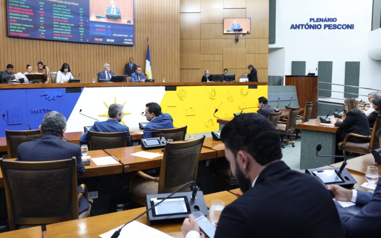Aleto rejeita veto do governo e assegura aumento de 50% no valor de indenizações de servidores aleto-rejeita-veto-do-governo-e-assegura-aumento-de-50%-no-valor-de-indenizacoes-de-servidores