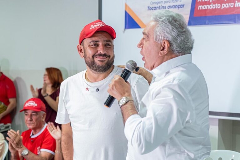 Laurez Moreira prestigia lançamento da pré-candidatura de Edy César a deputado estadual laurez-moreira-prestigia-lancamento-da-pre-candidatura-de-edy-cesar-a-deputado-estadual