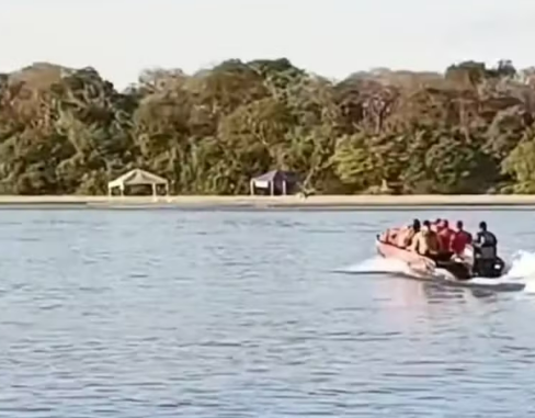 Peixe: Criança some abaixo da Praia da Tartaruga; resgate mobiliza mergulhadores no Rio Tocantins peixe:-crianca-some-abaixo-da-praia-da-tartaruga;-resgate-mobiliza-mergulhadores-no-rio-tocantins
