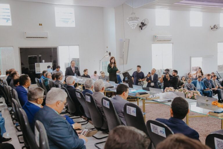 em-pre-campanha,-professora-dorinha-busca-apoio-de-lideres-da-ciadseta-em-colinas