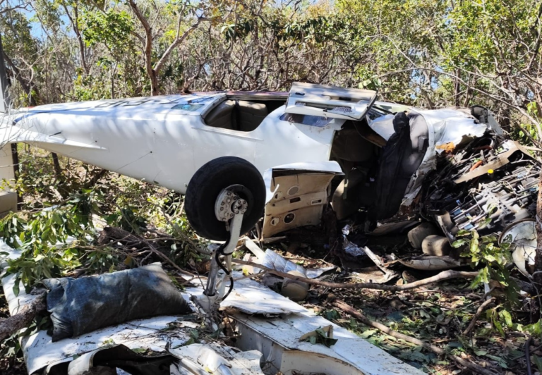 aeronave-de-pequeno-porte-cai-na-zona-rural-de-palmas-e-deixa-dois-mortos