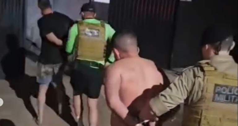 Confusão em praia de Peixe deixa duas pessoas feridas; dois homens são detidos pela PM confusao-em-praia-de-peixe-deixa-duas-pessoas-feridas;-dois-homens-sao-detidos-pela-pm
