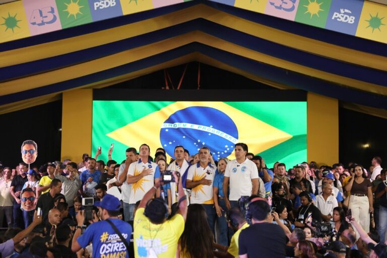 vicentinho-e-oficializado-candidato-ao-governo-em-cima-de-carro-de-som-no-meio-do-povo