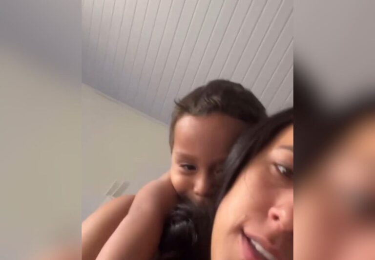 Mãe de criança morta na casa do pai posta vídeo em homenagem ao filho: 'Eu te amo mais que tudo' mae-de-crianca-morta-na-casa-do-pai-posta-video-em-homenagem-ao-filho:-'eu-te-amo-mais-que-tudo'