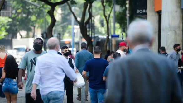 Para 81% dos brasileiros, é fundamental que candidato acredite em Deus para-81%-dos-brasileiros,-e-fundamental-que-candidato-acredite-em-deus