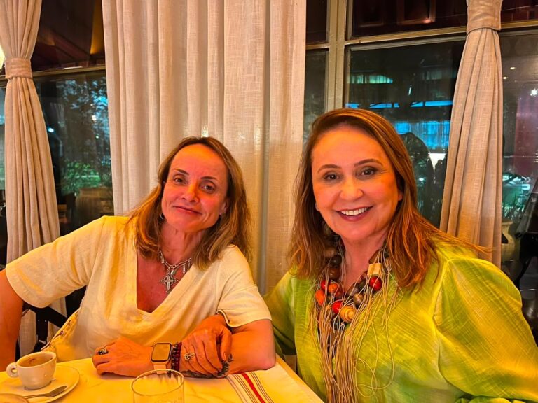lurian,-filha-de-lula,-integra-comitiva-de-katia-abreu-no-bico-do-papagaio
